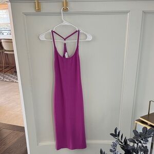 Chic Backless Magenta Dress